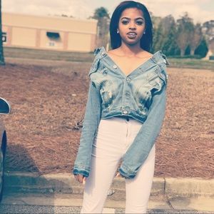 Meet your Posher, Crystal